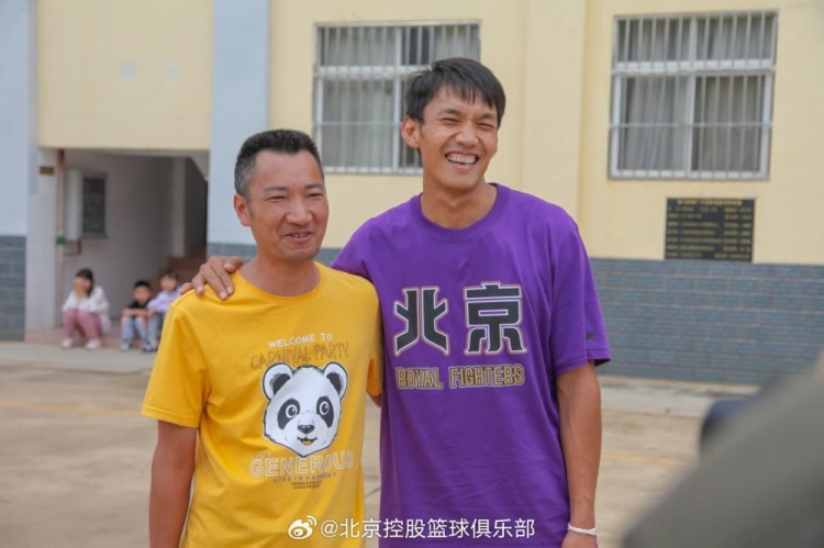 那一封信的故事還在延續 矣進(jìn)宏母校的師生們來(lái)到北京了！