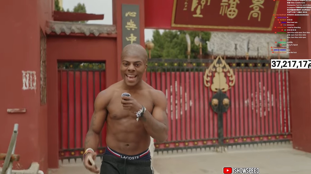 光頭造型！Speed中國行來(lái)到鄭州少林寺，上香拜佛學(xué)功夫