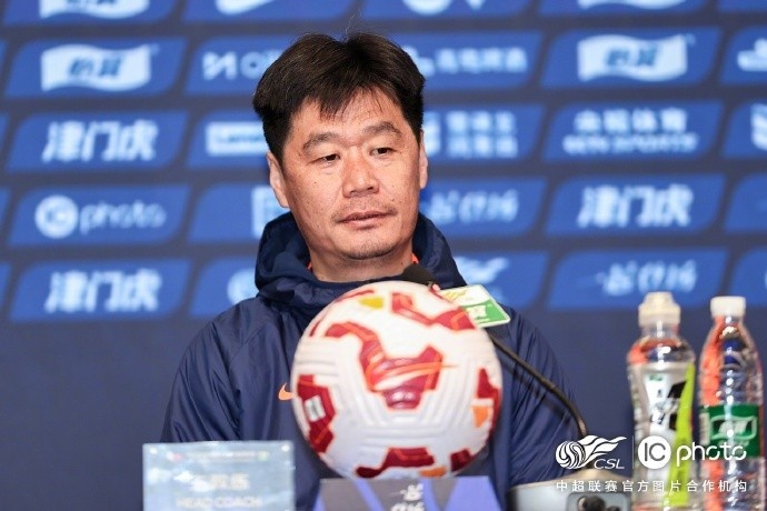 李霄鵬：希望明天比賽能打出一些新的東西，取得一個(gè)好的結果