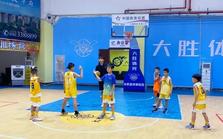 廣東河源體彩少兒籃球培訓班：結營(yíng)不散場(chǎng)，夢(mèng)想正啟航