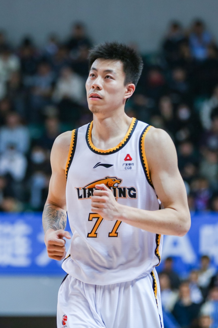 媒體人：張鎮麟、韓德君將因傷缺席今晚對陣北控的比賽