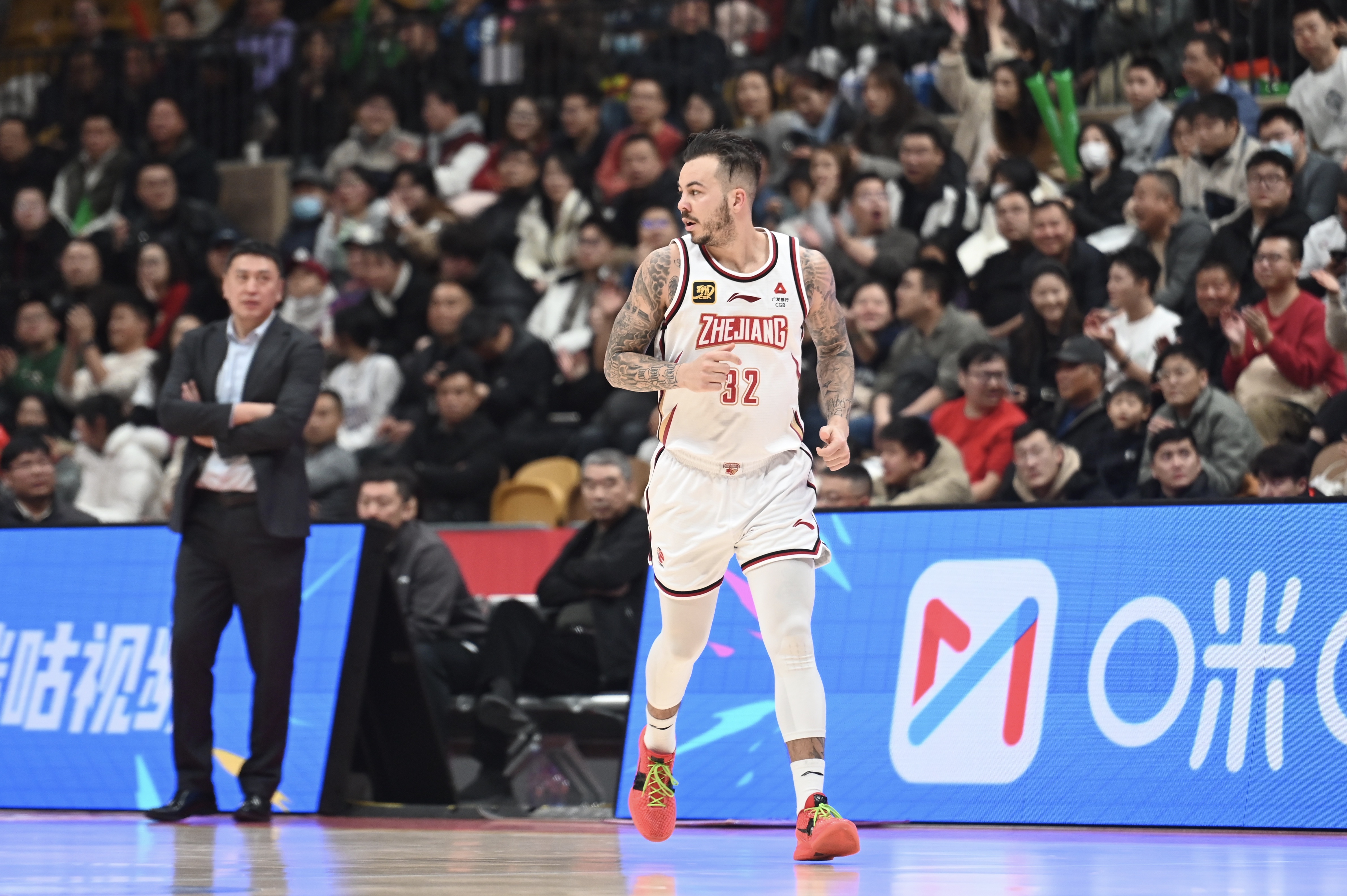 得分爆炸力！約克23中13得34分2板8助4斷 三分11中6